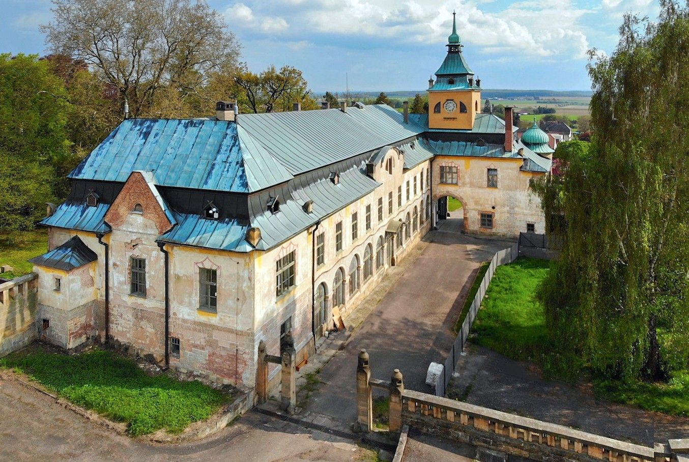 Fotos Castillo Art Nouveau al norte de Praga