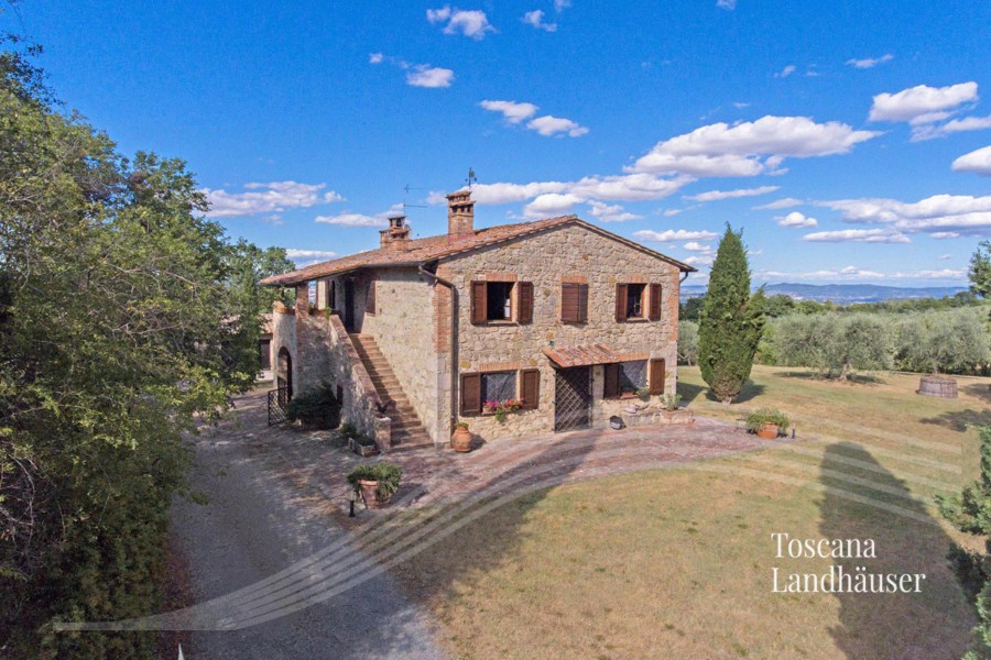 Fotos Charming farmhouse in the middle of the Tuscan hills