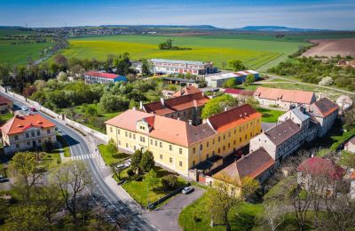Palacio en venta Cítoliby, Zamek Cítoliby, okres Louny, Entorno de la propiedad
