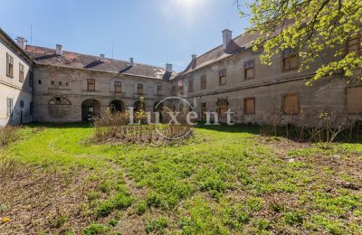 Palacio en venta Cítoliby, Zamek Cítoliby, Ústecký kraj:  Arcarde