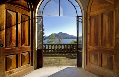 Villa histórica en venta 28838 Stresa, Via Giuseppe Mazzini, Piamonte, Entrada