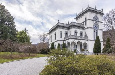 Villa histórica en venta 28040 Lesa, Piamonte:  