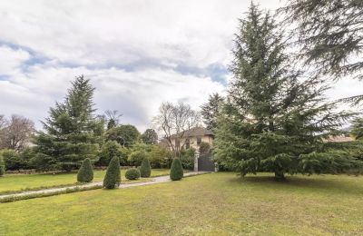 Villa histórica en venta 28040 Lesa, Piamonte:  Jardín