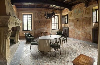 Palacio en venta Cavallirio, Piamonte:  Chimenea