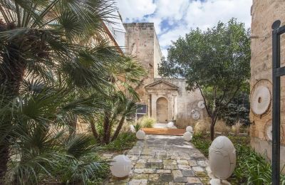 Palacio en venta Manduria, Apulia:  