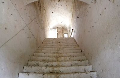 Casa de campo en venta Oria, Apulia:  Escalera