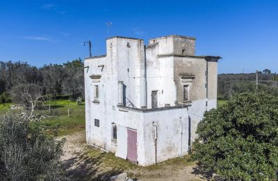 Casa de campo en venta Oria, Apulia, Vista exterior