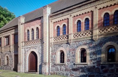 Casa señorial en venta Mecklemburgo-Pomerania Occidental:  Vorderansicht (Gutshaus / Herrenhaus Deutschland)