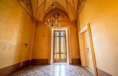 Palacio en venta Manduria, Apulia:  