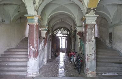 Palacio en venta Pisarzowice, Voivodato de Opole:  Pasillo