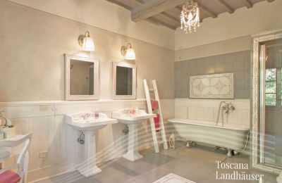 Villa histórica en venta Foiano della Chiana, Toscana:  Cuarto de baño