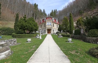 Villa histórica en venta 72574 Bad Urach, Baden-Wurtemberg:  Frontalansicht
