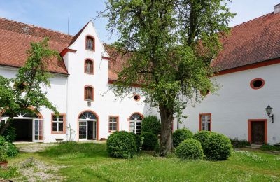 Inmuebles con carácter, Encantador castillo barroco en Baviera, cerca del lago Brombach