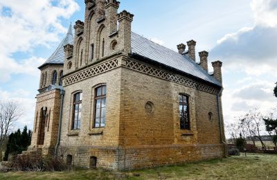 Mansión histórica en venta Chmielniki, Voivodato de Cuyavia y Pomerania, widok z boku