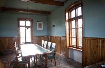 Villa histórica en venta Chmielniki, Voivodato de Cuyavia y Pomerania:  Sala de estar
