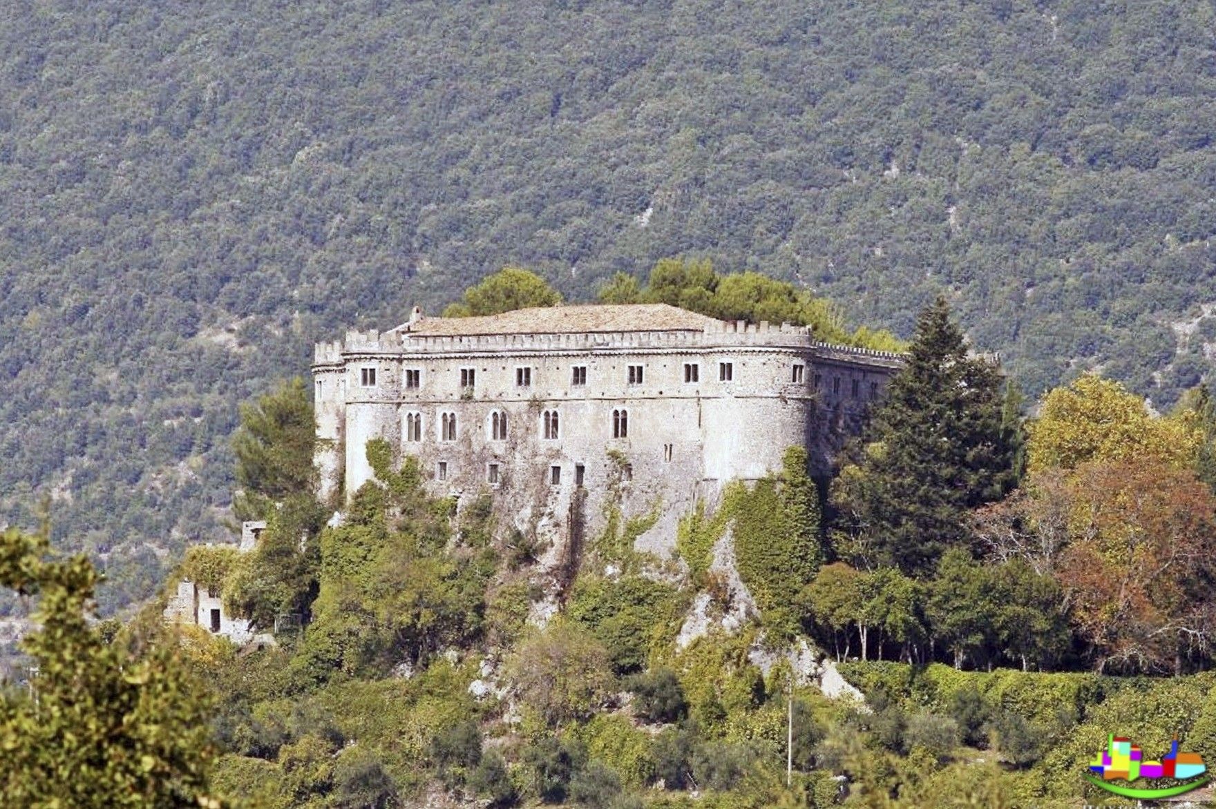 fotos Castillo medieval en los Abruzos