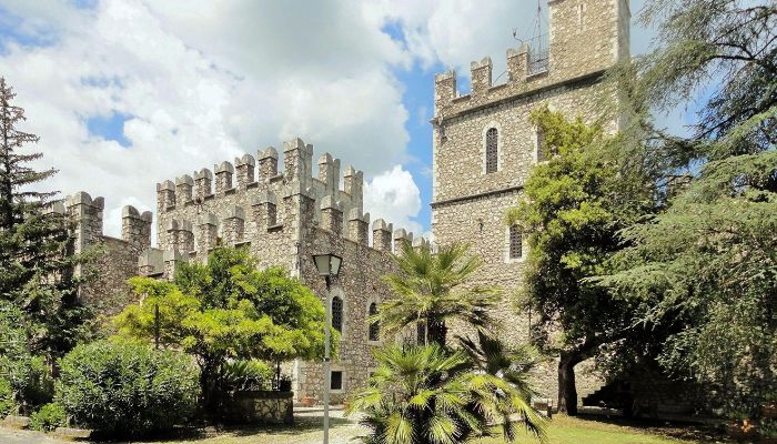 Castillo en venta Umbría