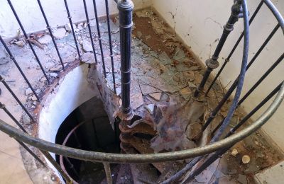 Casa señorial en venta Stradzewo, Pałac w Stradzewie, Pomerania Occidental, Escalera secundaria