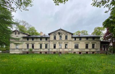 Casa señorial en venta Stradzewo, Pałac w Stradzewie, Pomerania Occidental, Vista frontal