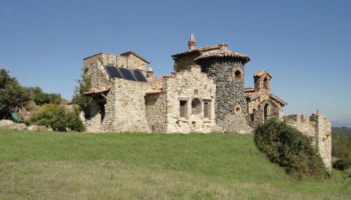 Exclusivo castillo en una ubicación panorámica de ensueño cerca de Todi, Umbría
