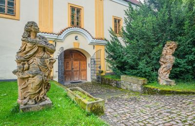Castillo Třebotov, Región de Bohemia Central