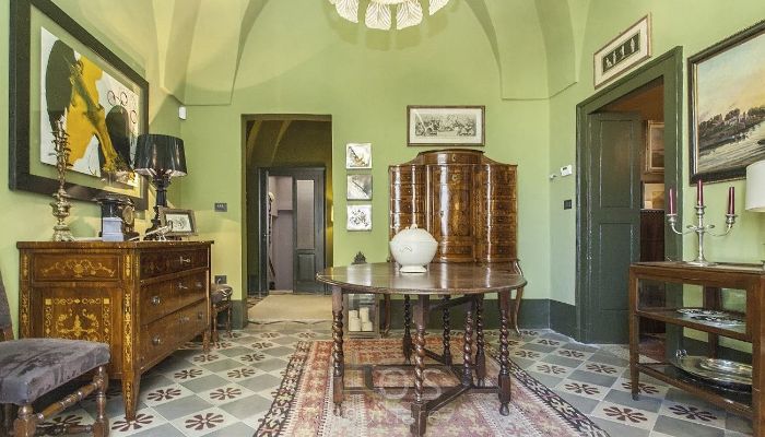 Piso en castillo en venta Oria, Apulia,  Italia