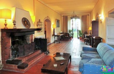 Villa histórica en venta Lacio, Salón