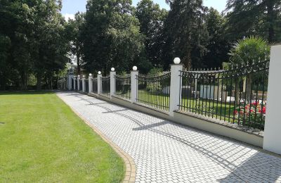Palacio en venta Hlavní město Praha, Propiedad