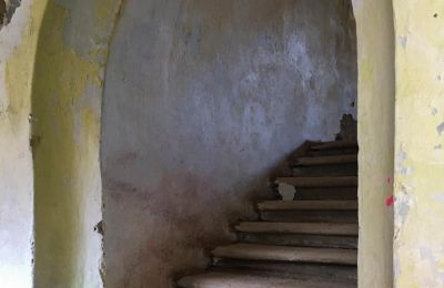 Casa señorial en venta Región de Košice:  Escalera