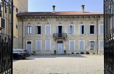 Villa histórica en venta Verbano-Cusio-Ossola, Intra, Piamonte:  Vista exterior