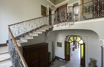 Villa histórica en venta Verbano-Cusio-Ossola, Intra, Piamonte:  Pasillo