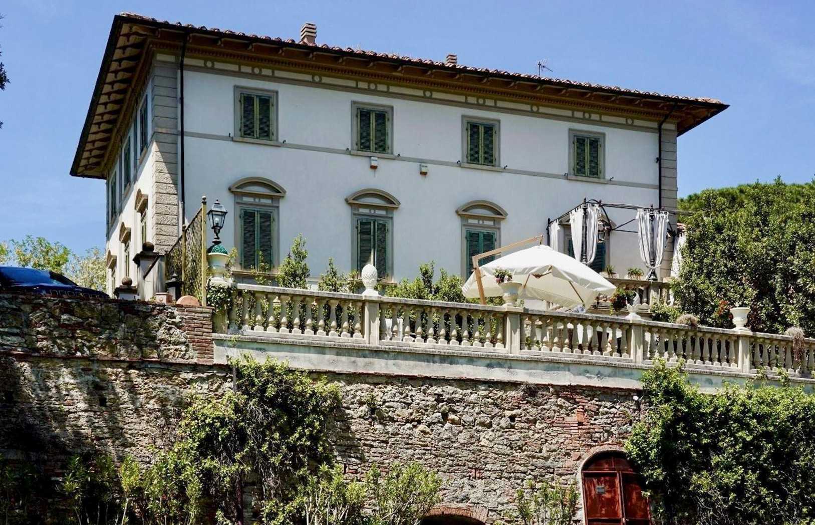 Fotos Dos exclusivas unidades residenciales en una villa histórica cerca de Pisa