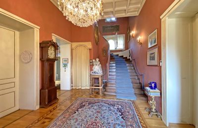 Villa histórica en venta Verbania, Piamonte:  Hall de entrada