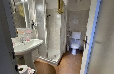Villa histórica en venta 28824 Oggebbio, Piamonte:  Cuarto de baño