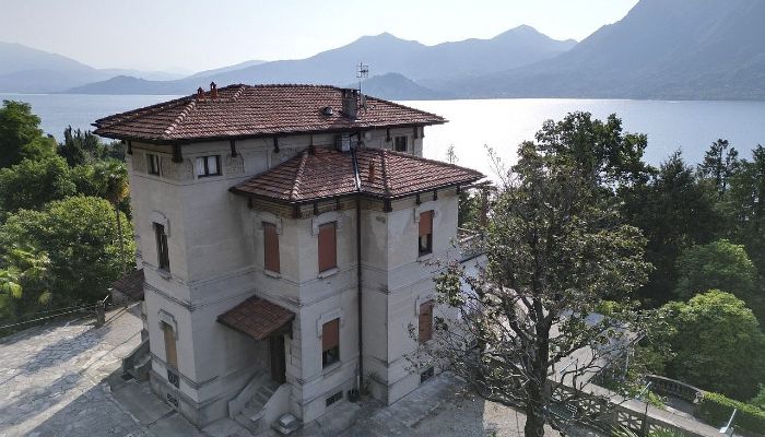 Villa histórica en venta 28823 Ghiffa, Piamonte,  Italia