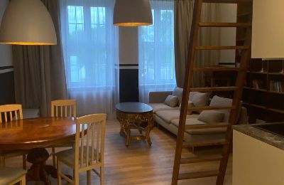 Apartamento en edificio histórico en venta Lubiechowo, Pałac w Lubiechowie, Voivodato de Pomerania Occidental, Widok na salon