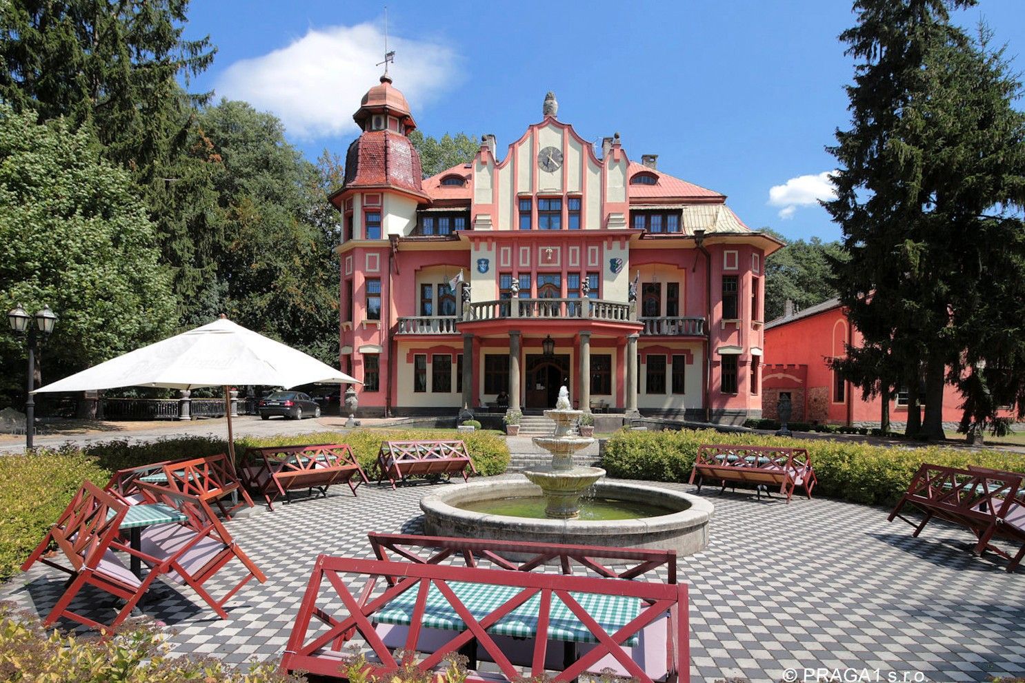 Fotos Pequeño castillo en Bohemia del Sur con 8 hectáreas de terreno