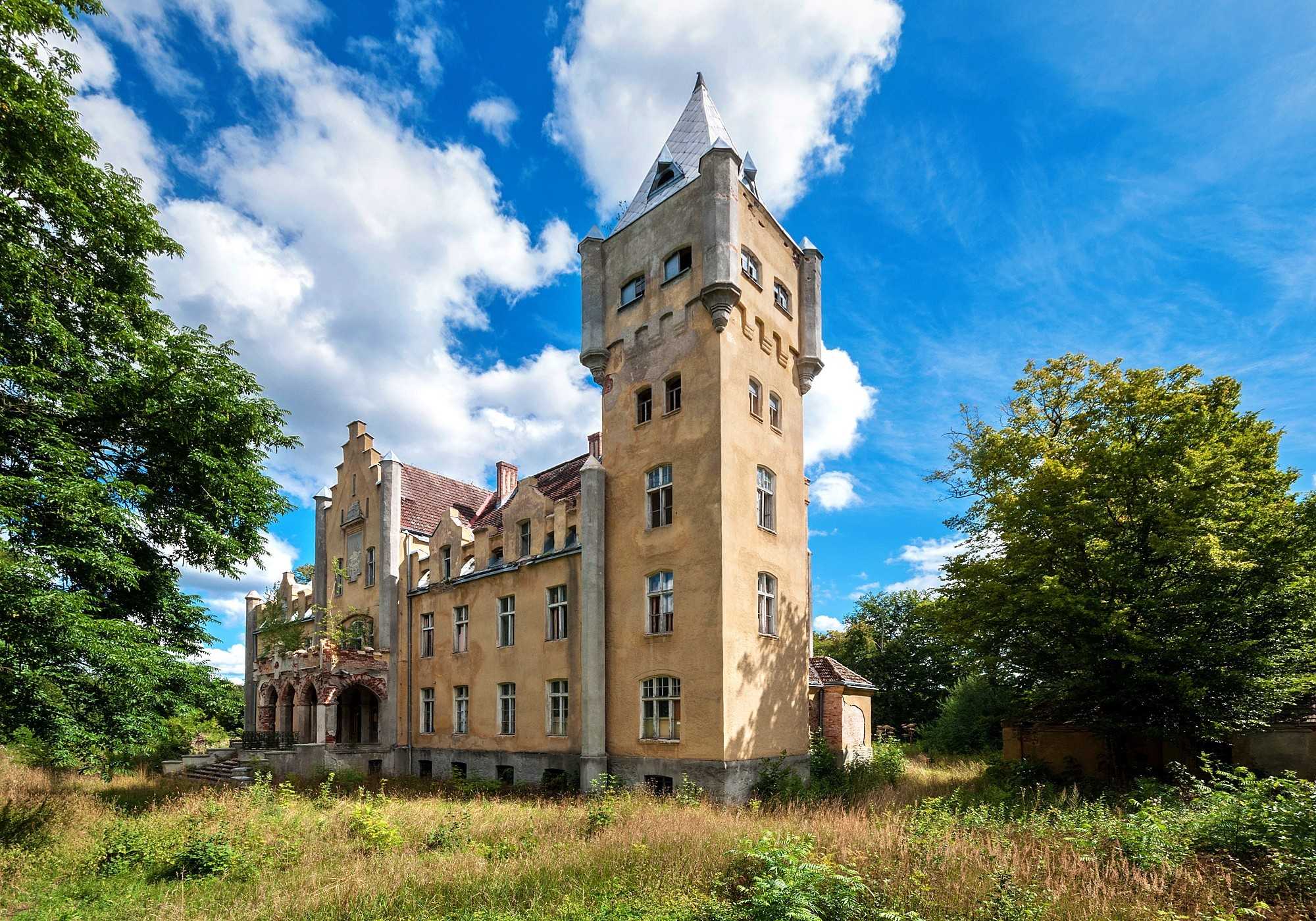 Fotos Antigua casa solariega prusiana en Pomerania Occidental, Polonia
