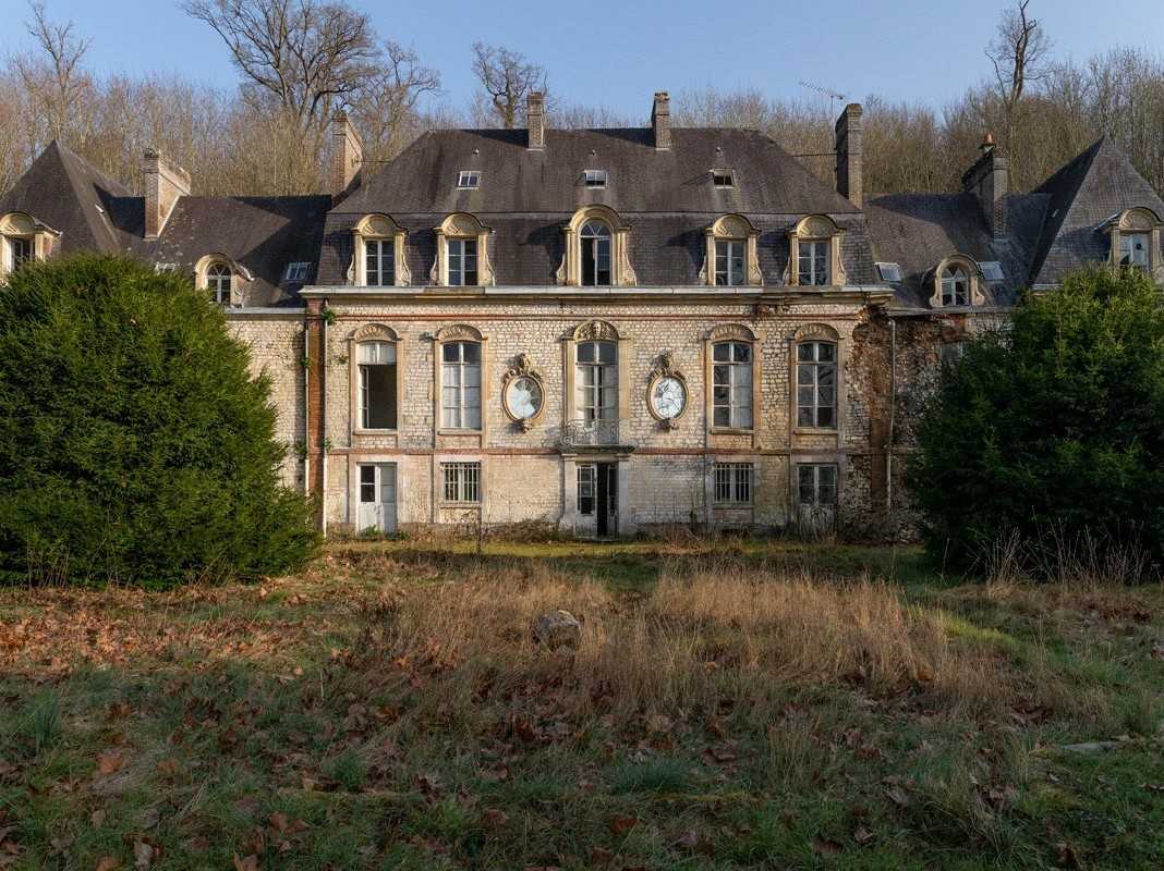 Fotos Château que necesita renovación en Normandía