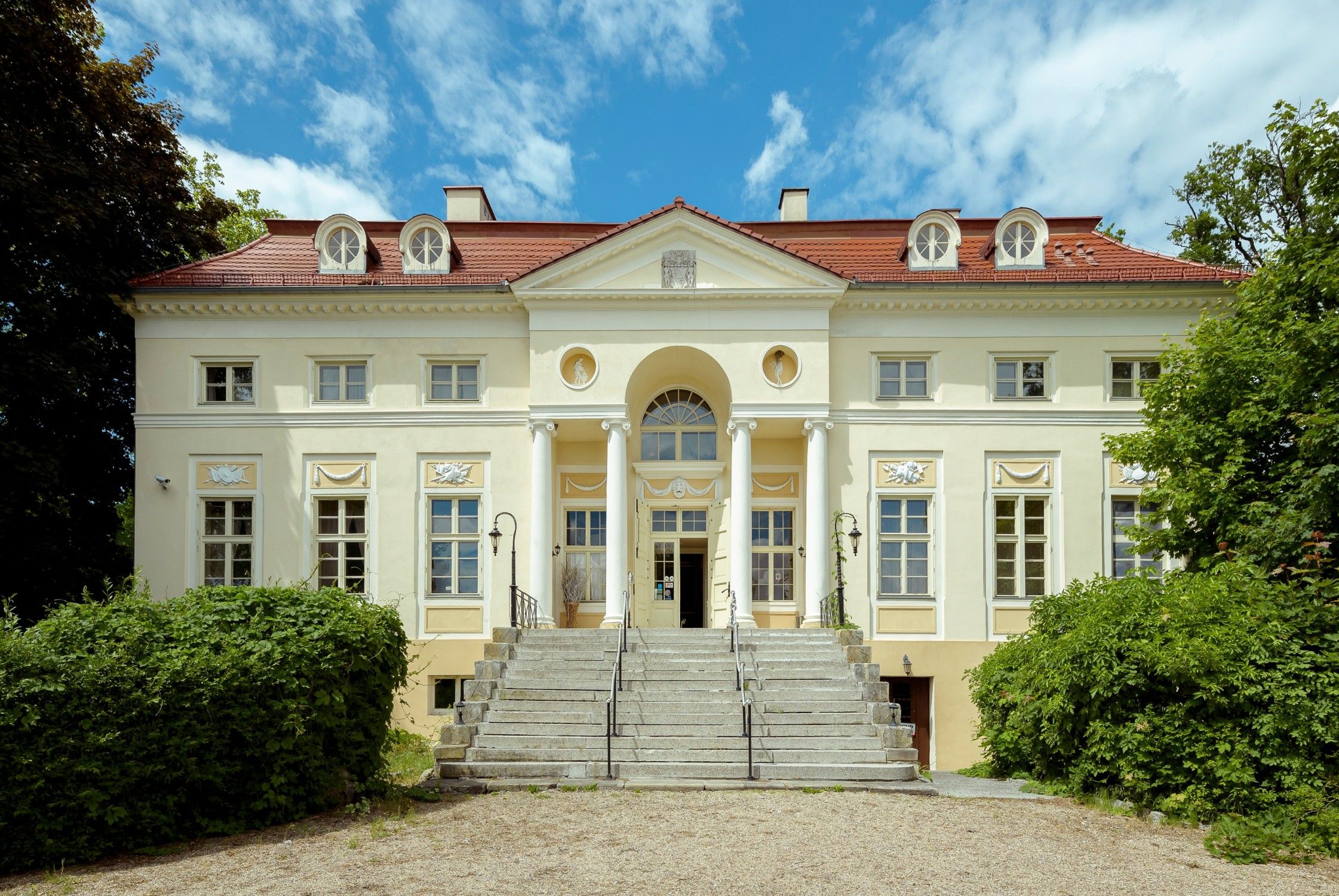 fotos Palacio único cerca de Wrocław, Baja Silesia