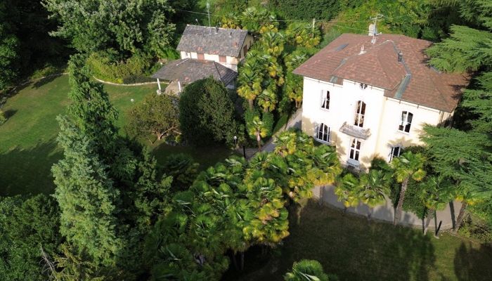 Villa histórica en venta Merate, Lombardía,  Italia