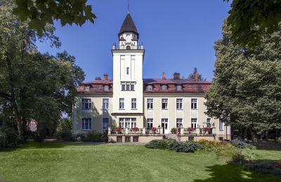 Palacio en venta Częstochowa, Voivodato de Silesia, Vista posterior