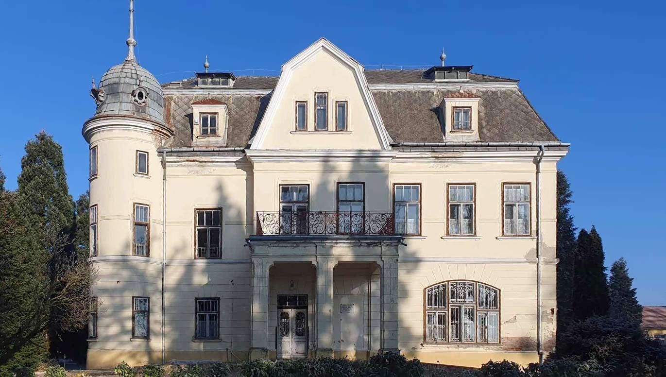 fotos Se busca inversor para una mansión en Hungría, condado de Somogy