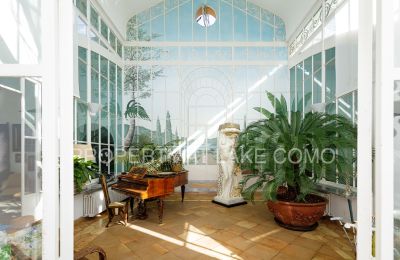 Villa histórica en venta Griante, Lombardía:  Entrance Hall