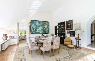 Villa histórica en venta Griante, Lombardía:  Dining area