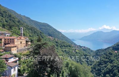 Villa histórica en venta Dizzasco, Lombardía, Vista