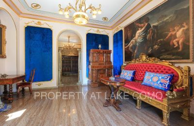 Villa histórica en venta Dizzasco, Lombardía:  Sala de estar