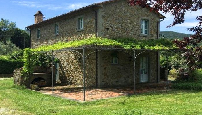Casa de campo en venta Pergo, Toscana,  Italia
