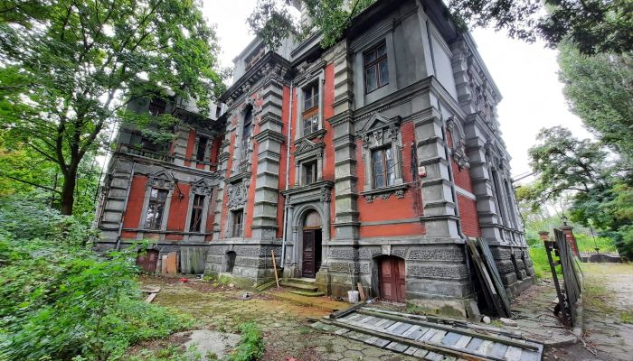 Palacio en venta Tomaszów Mazowiecki, Voivodato de Łódź,  Polonia