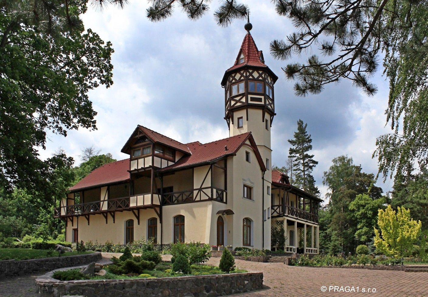 fotos Villa cerca de Karlsbad en un lugar aislado, 6 hectáreas de terreno